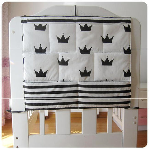 Baby bedside hanging bag